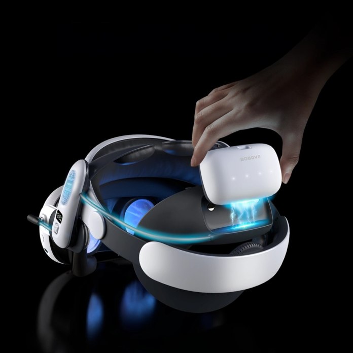 Bateria BoboVR B2 wraz z goglami VR z zamontowanym paskiem odciążającym BoboVR S3 Pro na białym tle